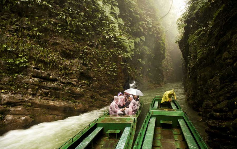 雨游金刀峡
