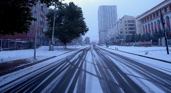 我的家乡下雪了，冬天又来了！