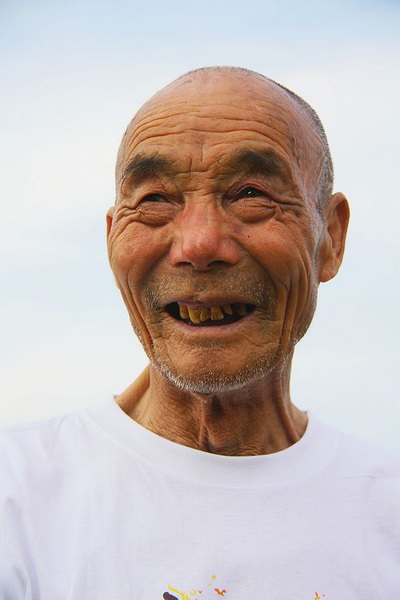七十多岁的大爷把肾捐给了孩子。乡野清风2012-6-28 144926.jpg