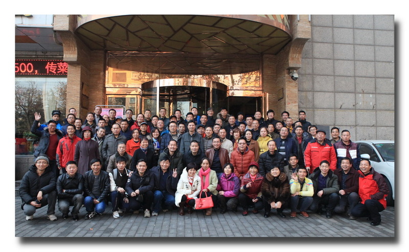 合影3-900.jpg