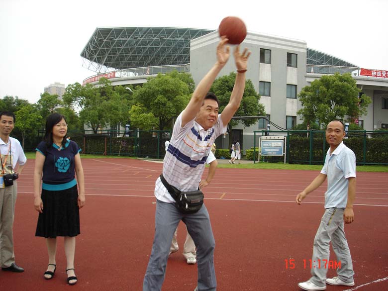 我们的队伍向太阳