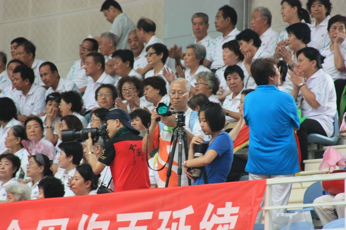这个赛场每个人都是冠军！大家还有其他反映运动会各方面的照片可在此帖下发